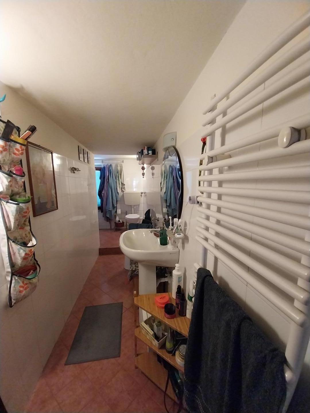 Immagine 16 di Appartamento in vendita  a Calci