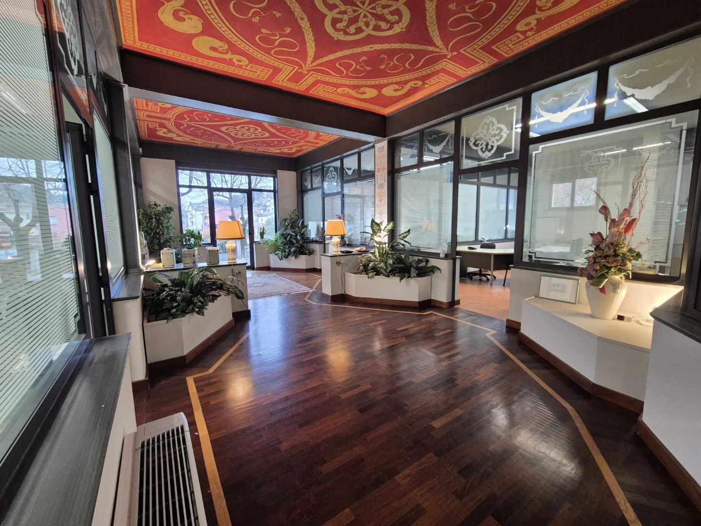 Immagine 7 di Ufficio in affitto  a Pontedera