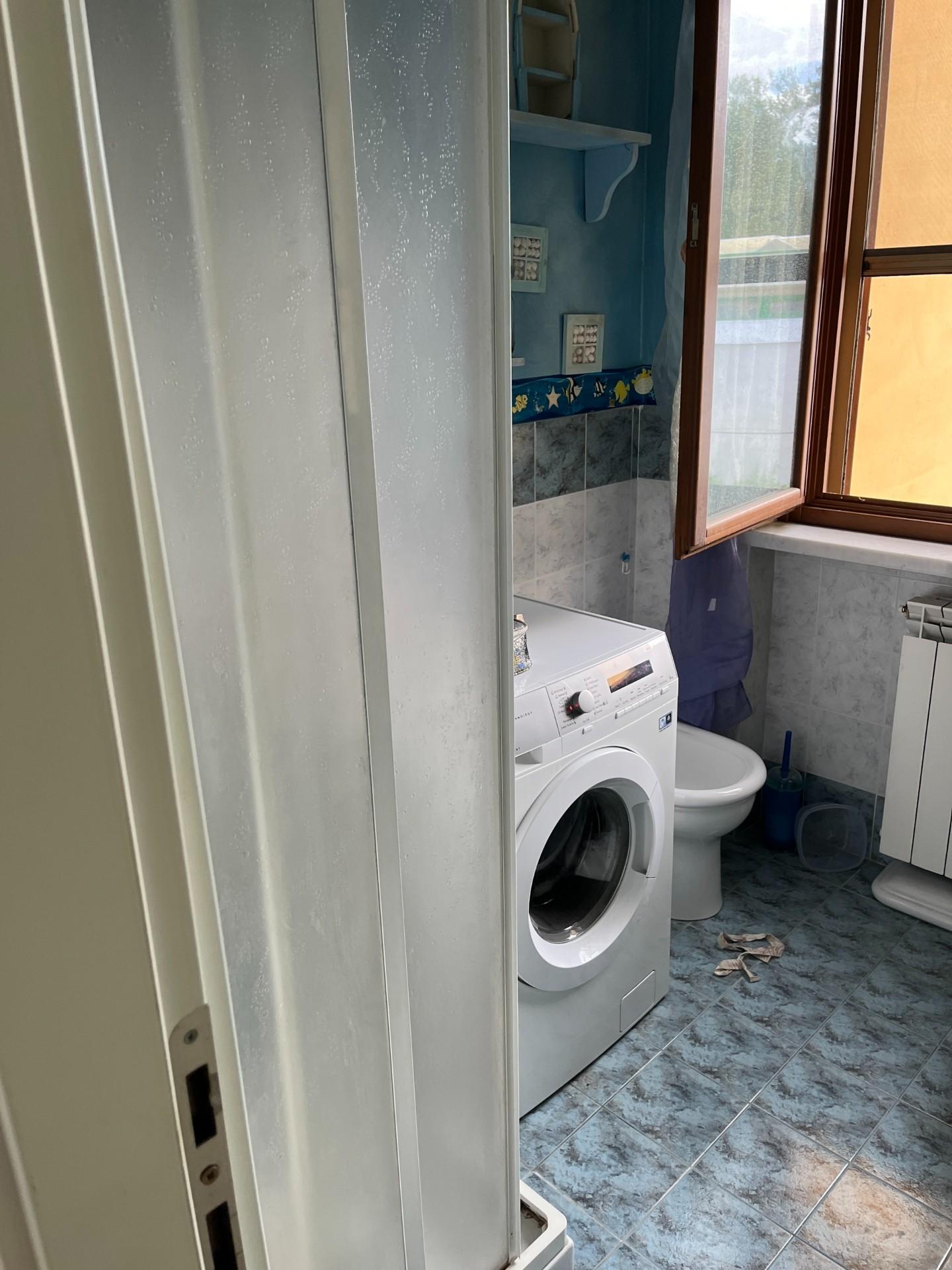 Immagine 12 di Terratetto in vendita  a Massa