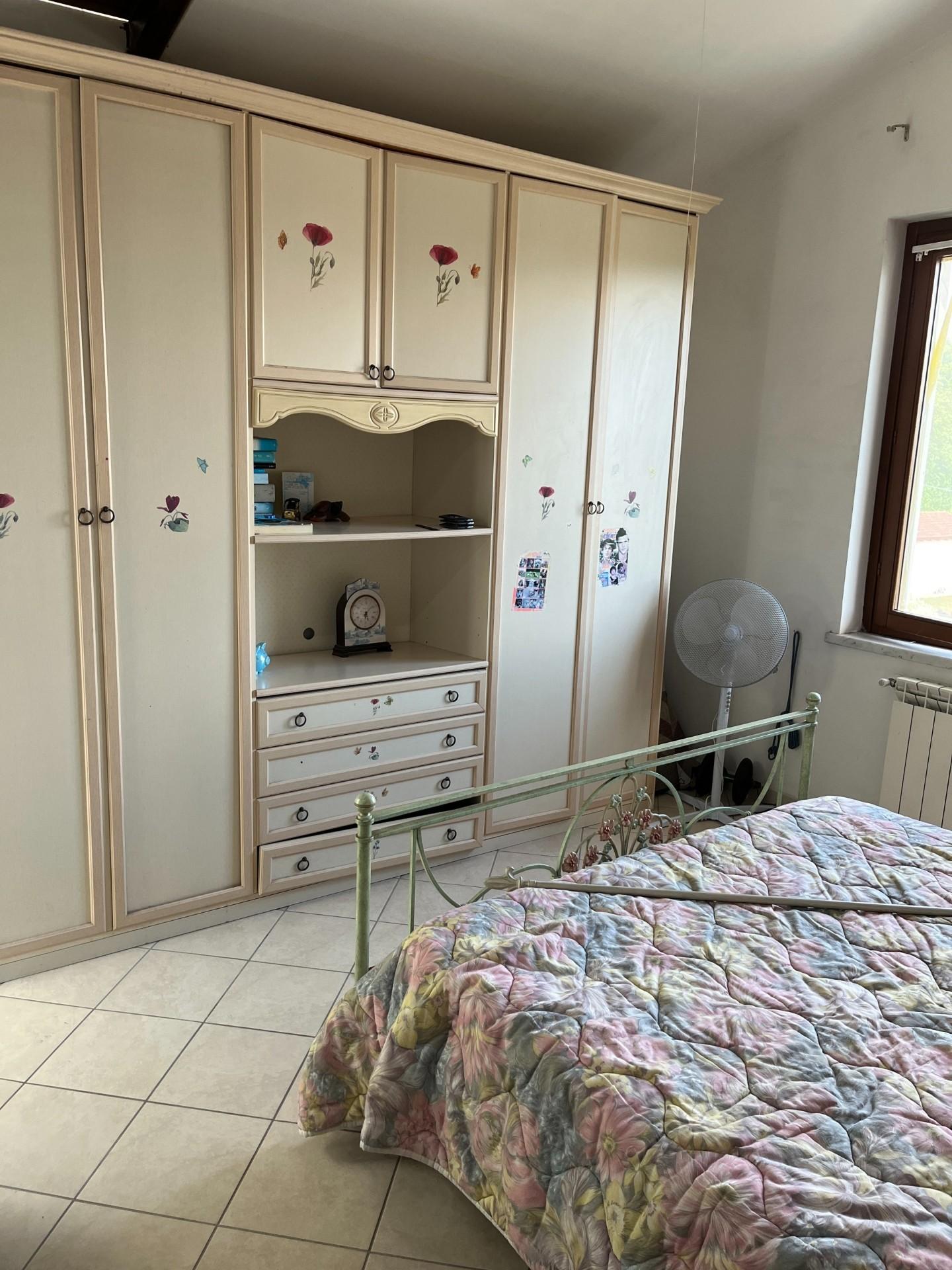 Immagine 16 di Terratetto in vendita  a Massa