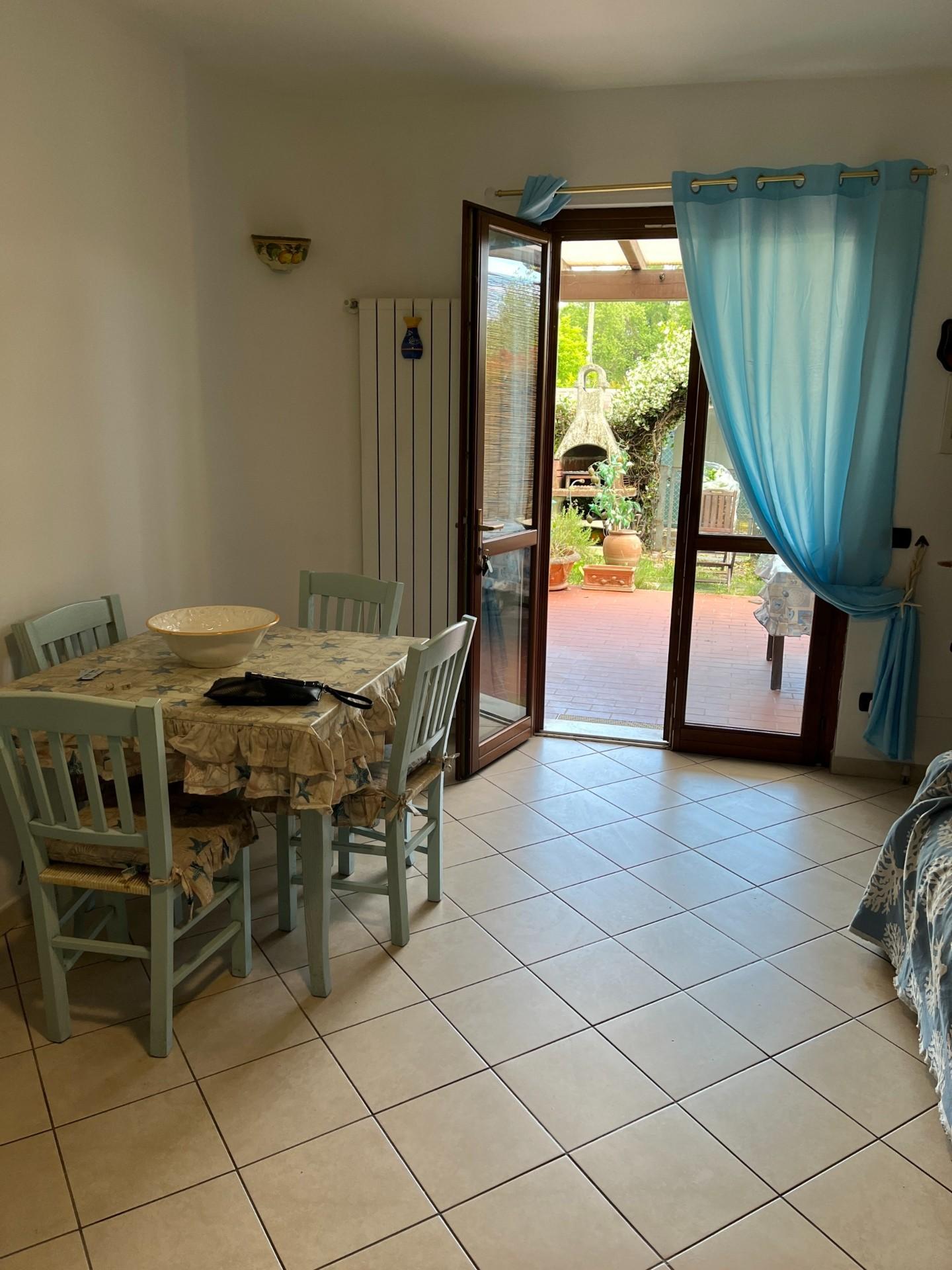 Immagine 3 di Terratetto in vendita  a Massa