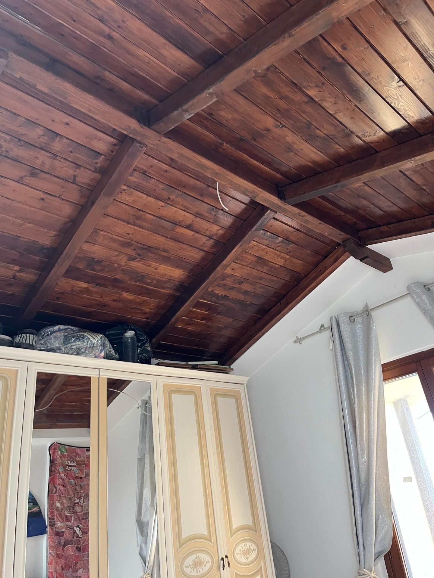 Immagine 22 di Terratetto in vendita  a Massa