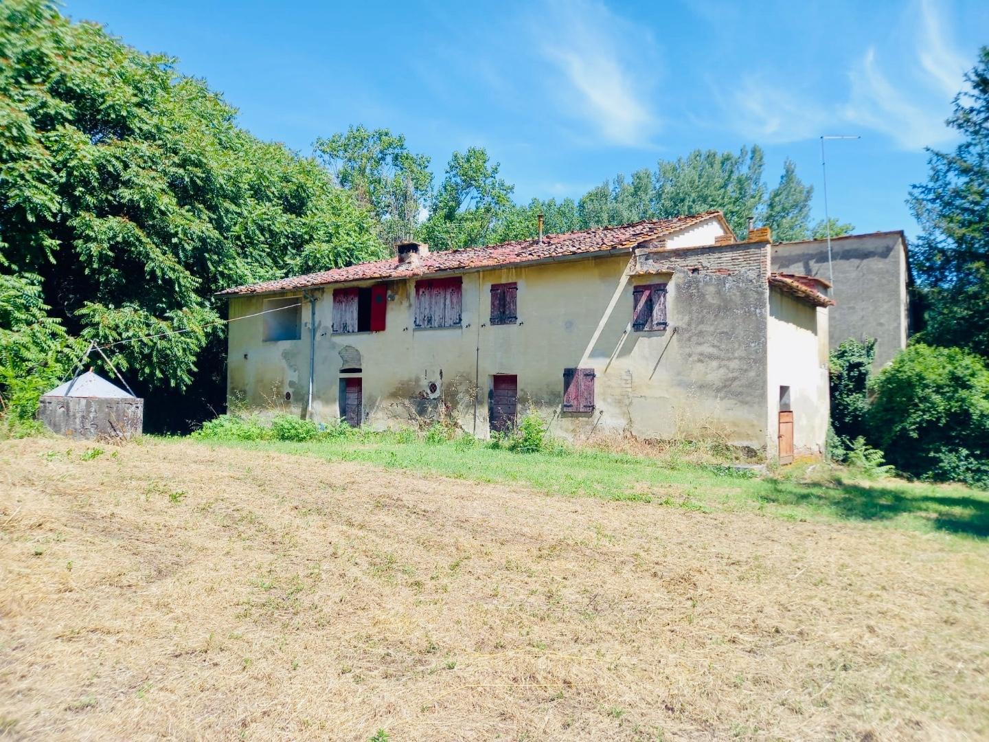 Immagine 5 di Casa colonica in vendita  a Castelfiorentino