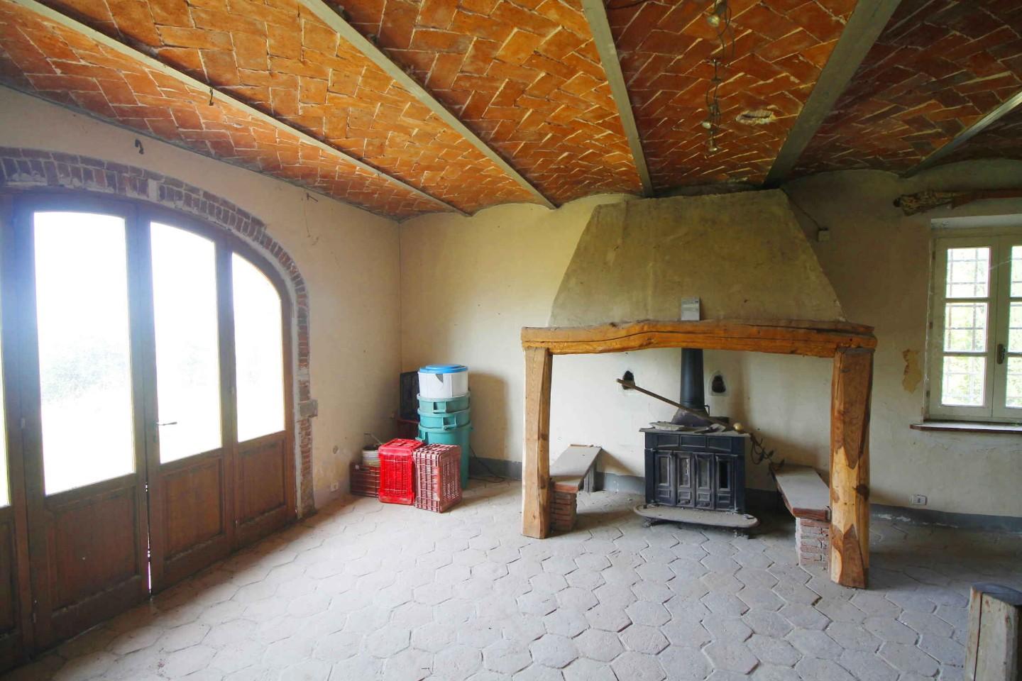 Immagine 12 di Casa colonica in vendita  a Monsummano Terme