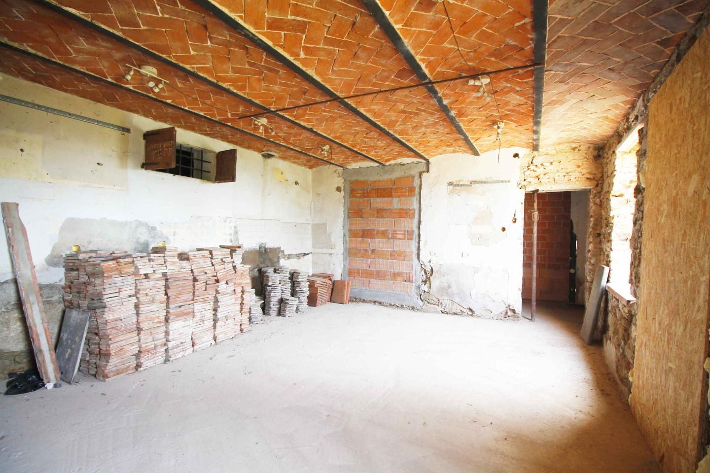 Immagine 18 di Casa colonica in vendita  a Monsummano Terme