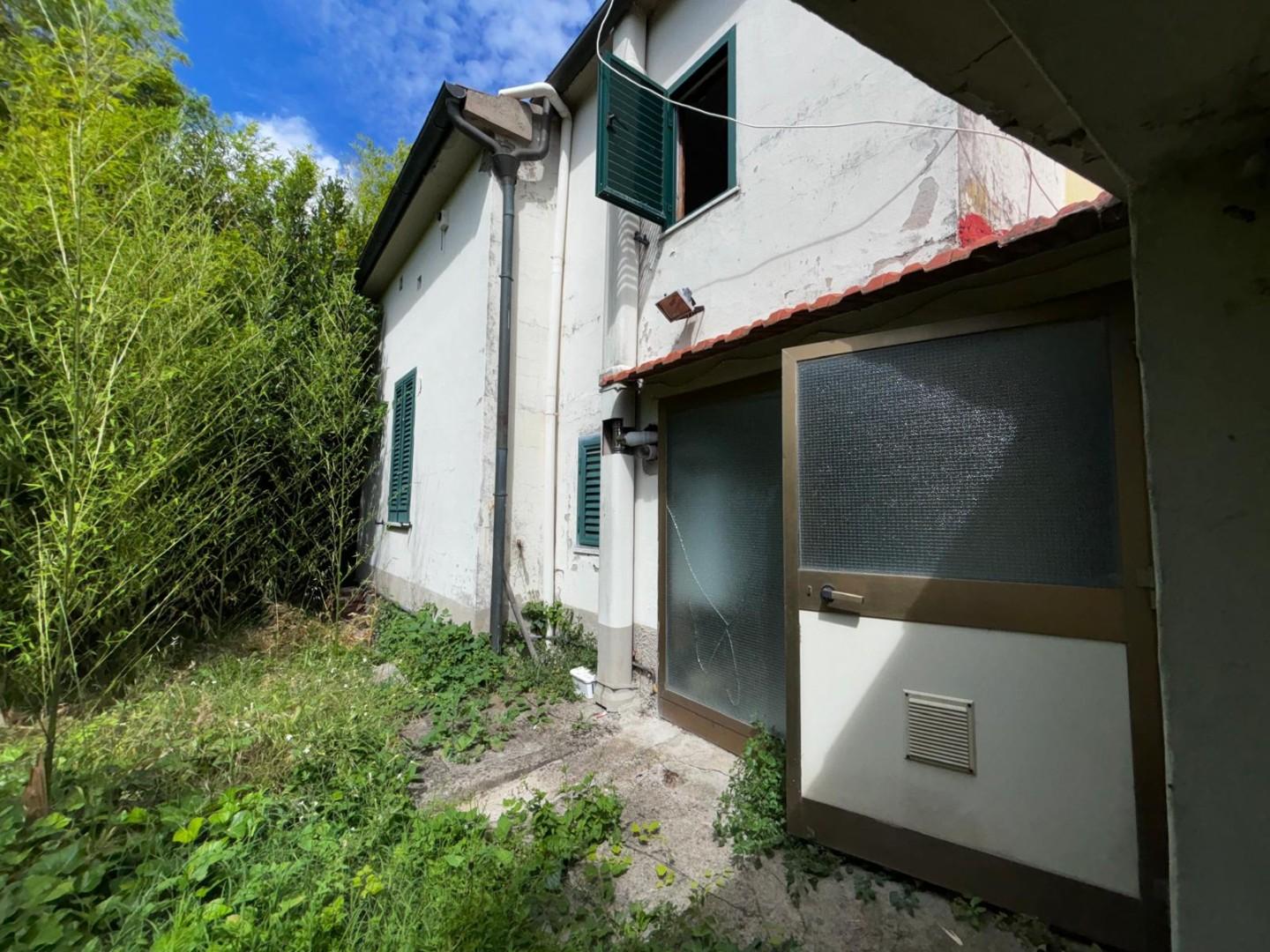 Immagine 8 di Terratetto in vendita  a Peccioli