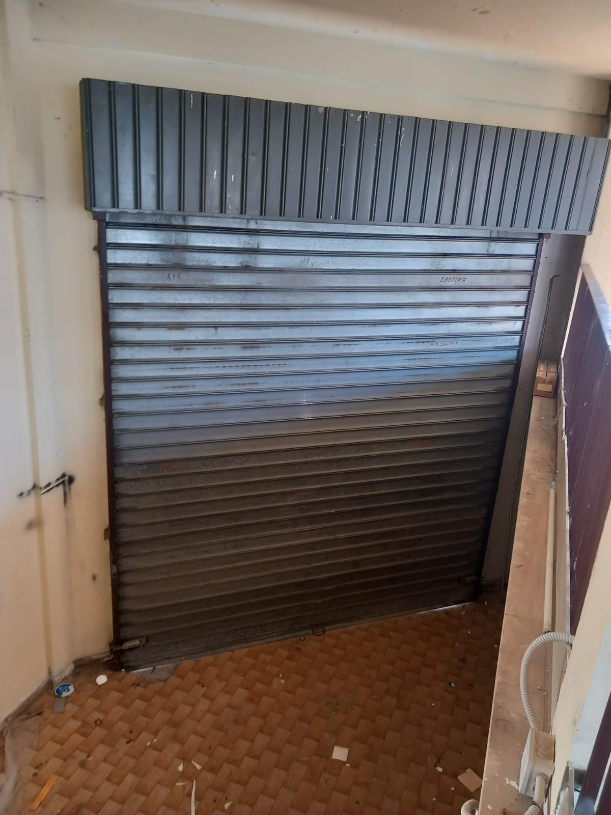 Immagine 4 di Locale commerciale in affitto  a Cascina