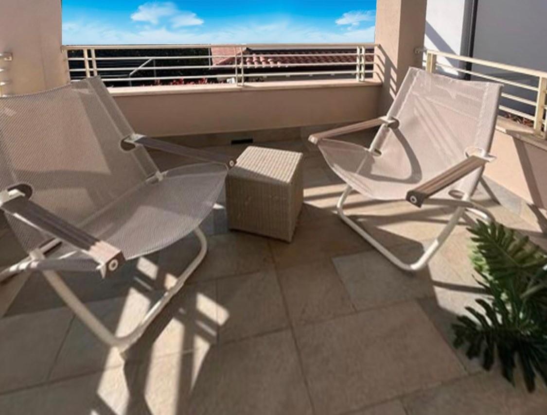 Immagine 12 di Villa in vendita  a Montignoso