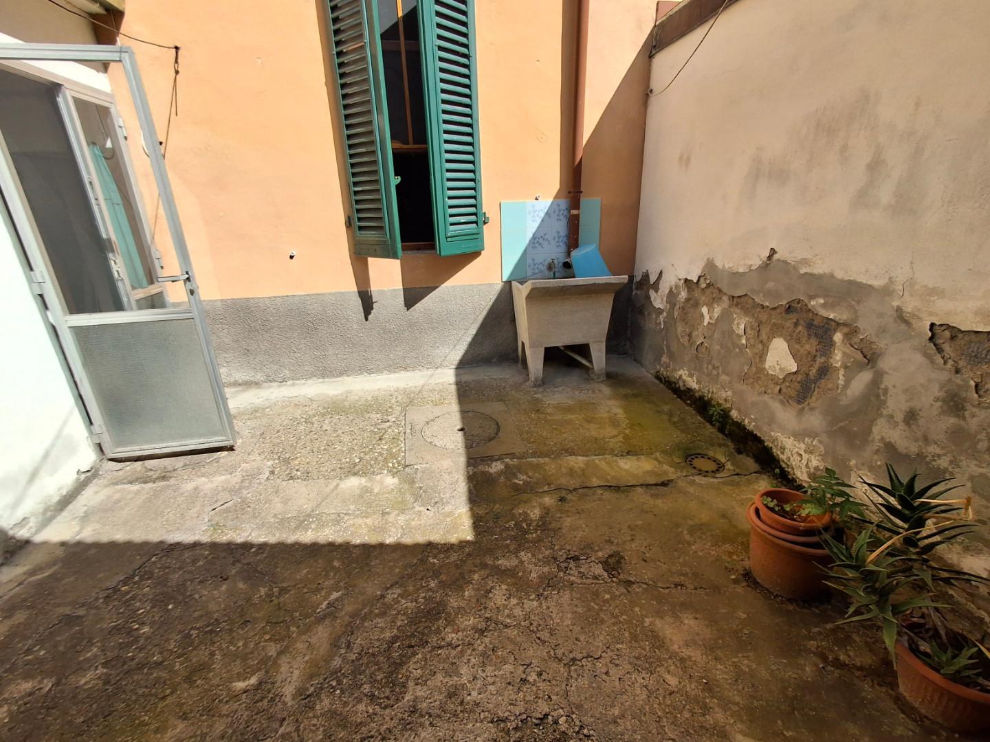 Immagine 8 di Terratetto in vendita  a Capraia E Limite