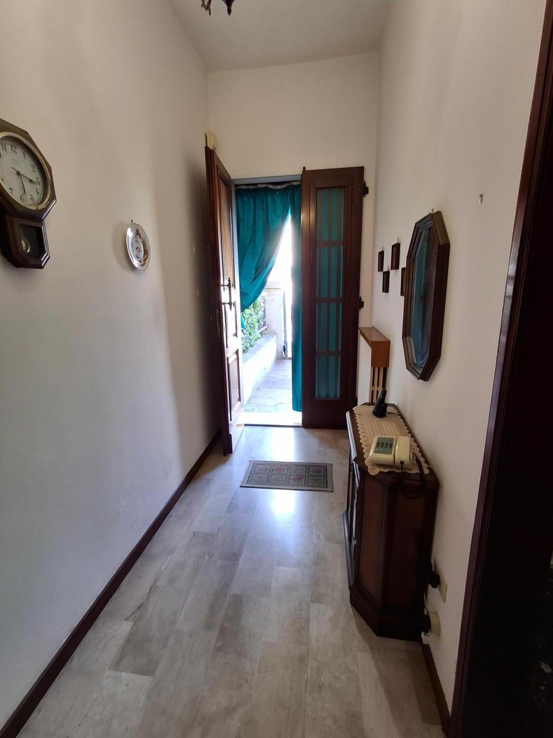 Immagine 3 di Terratetto in vendita  a Capraia E Limite