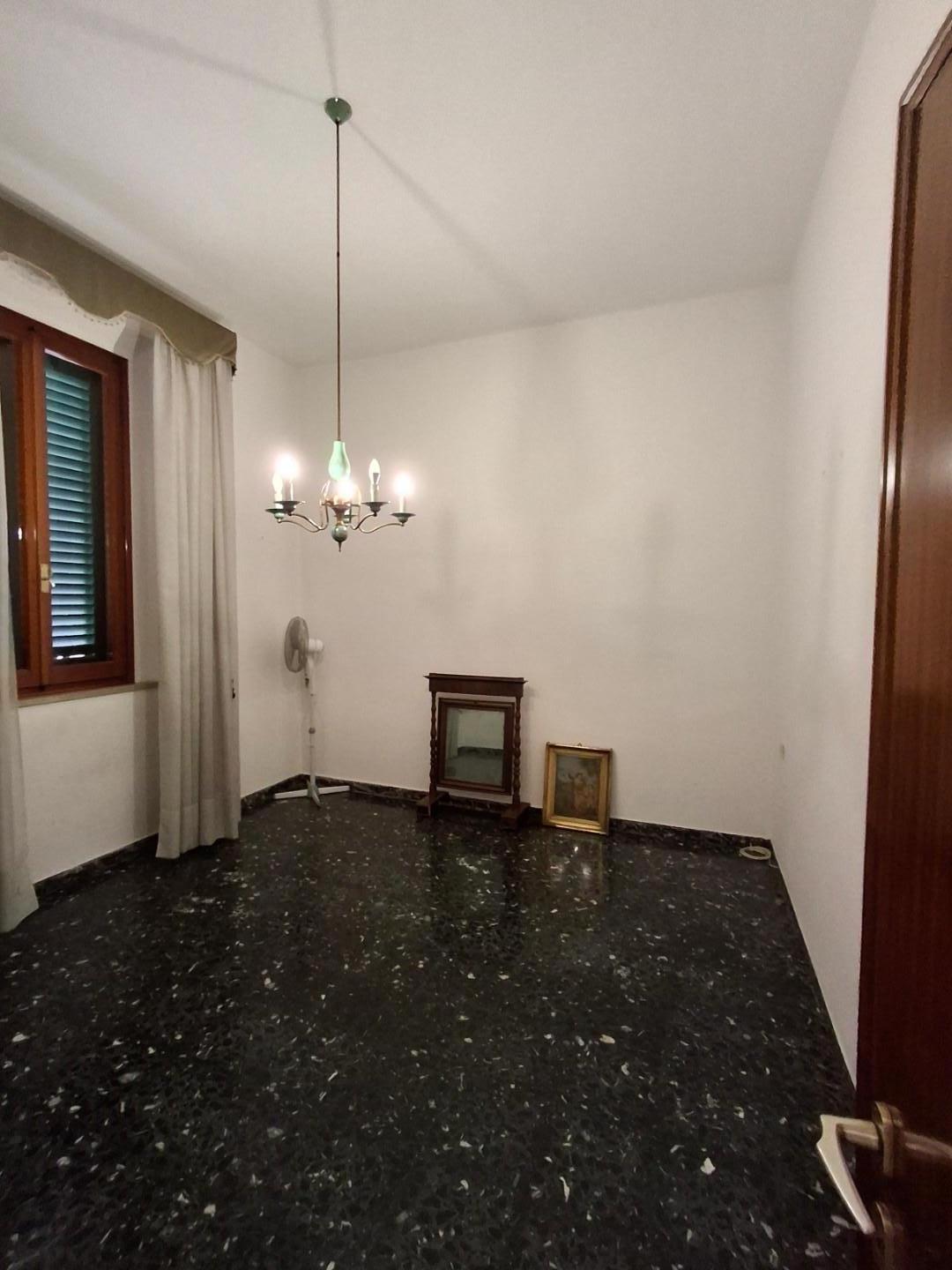 Immagine 4 di Terratetto in vendita  a Capraia E Limite