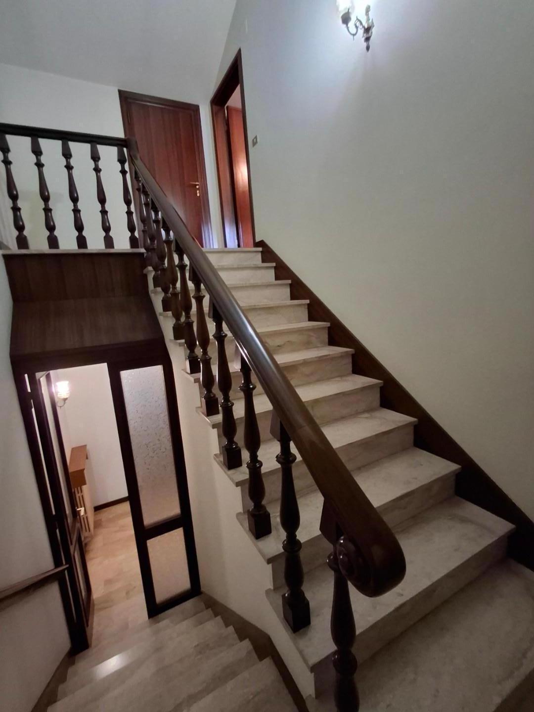 Immagine 23 di Terratetto in vendita  a Capraia E Limite