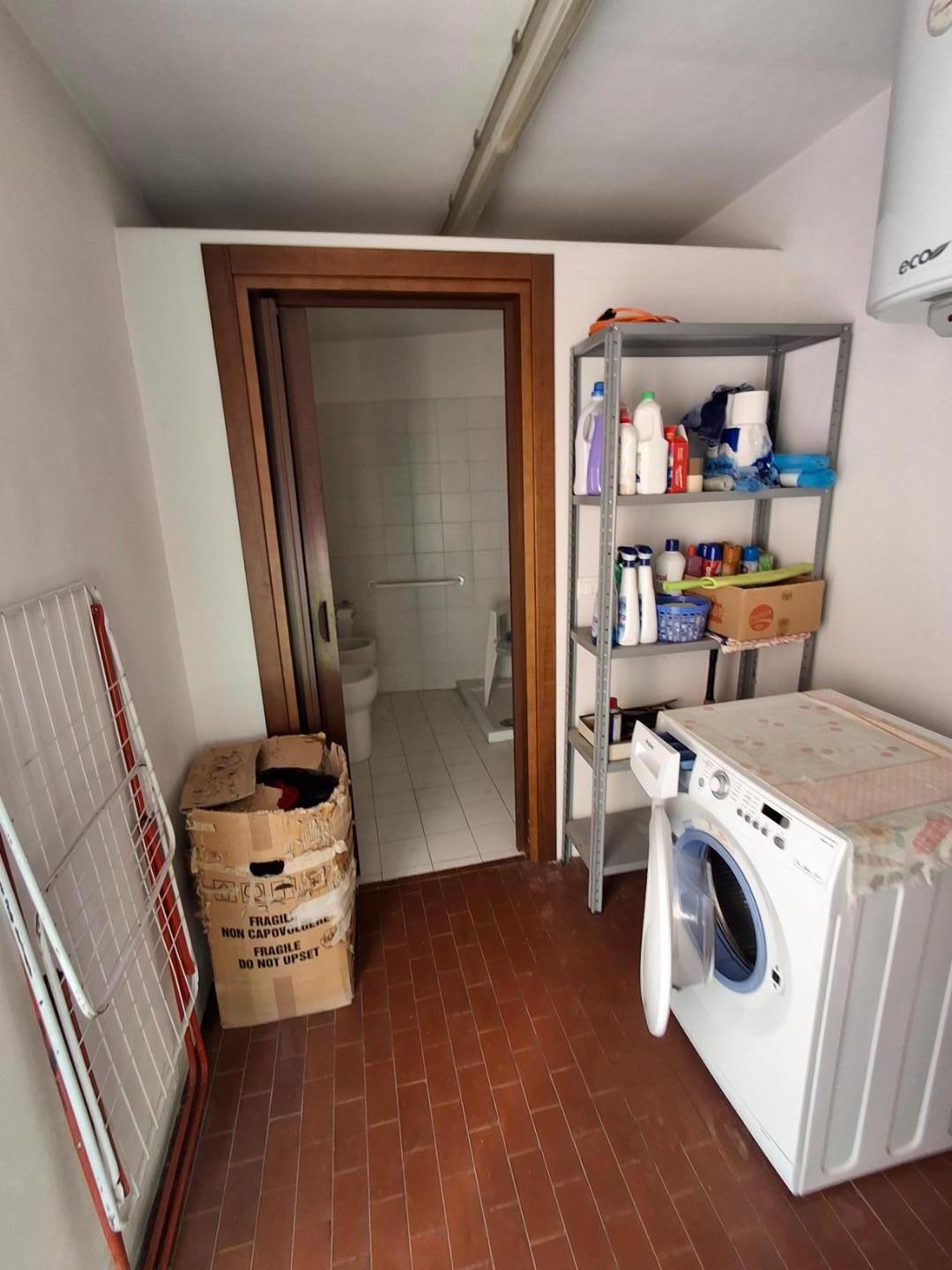 Immagine 6 di Terratetto in vendita  a Capraia E Limite