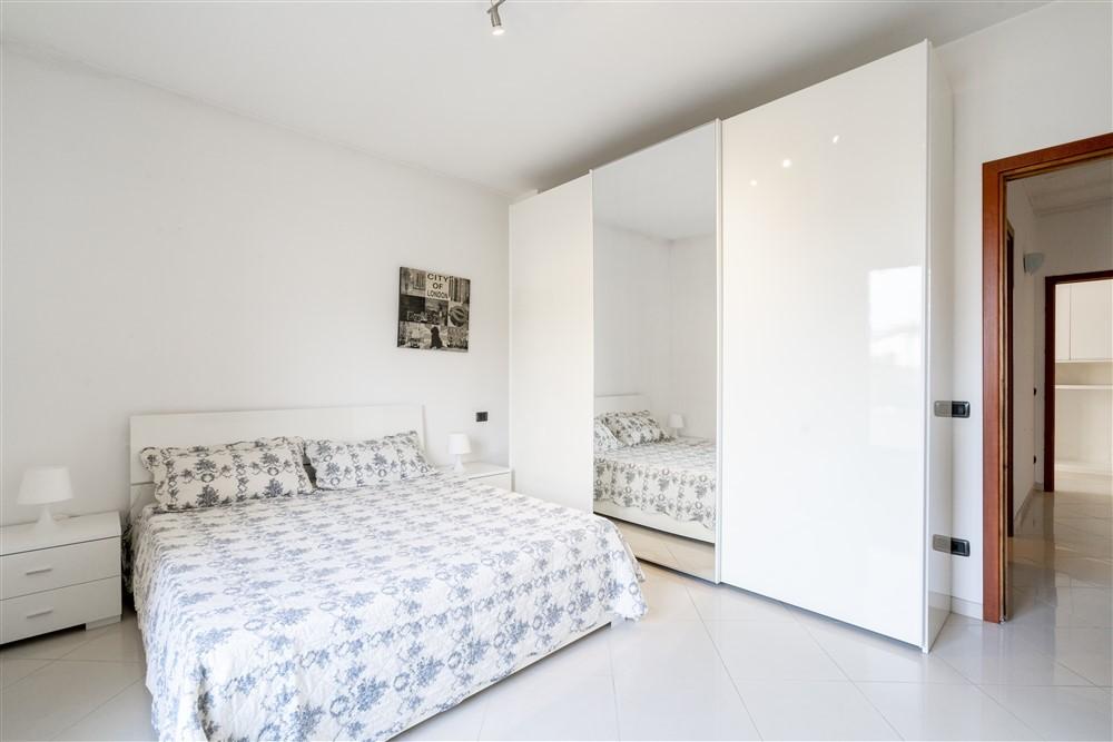 Immagine 13 di Casa bifamiliare in vendita  a Montignoso