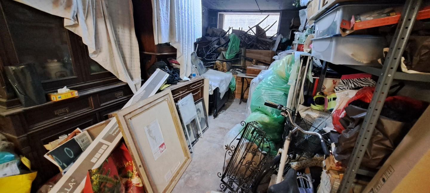 Immagine 16 di Garage in vendita  a Livorno