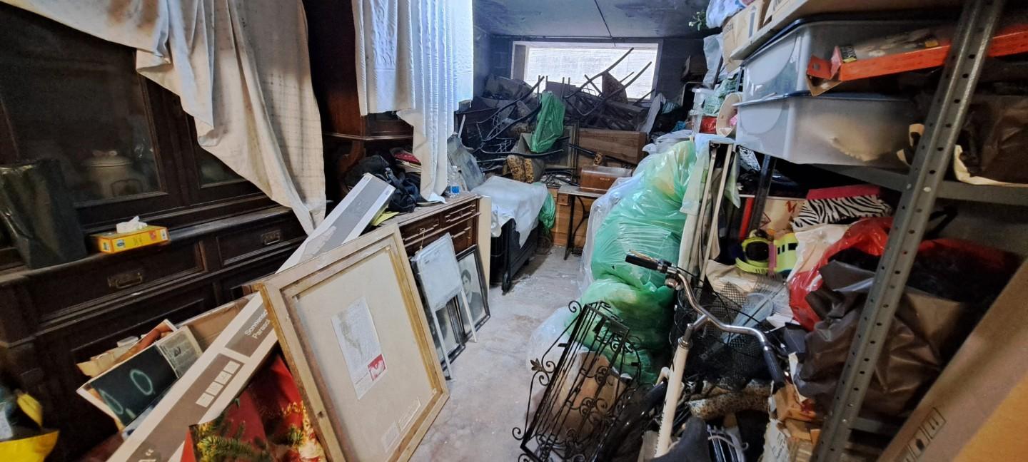 Immagine 17 di Garage in vendita  a Livorno