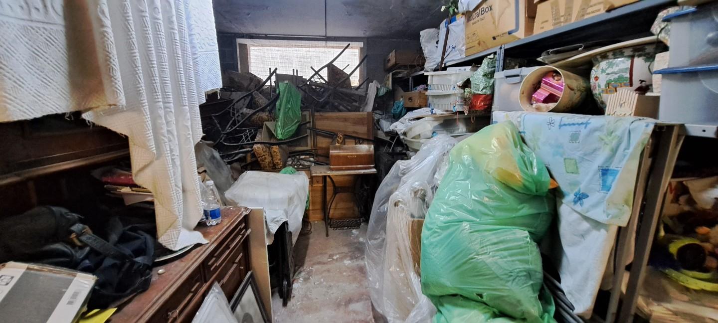 Immagine 14 di Garage in vendita  a Livorno