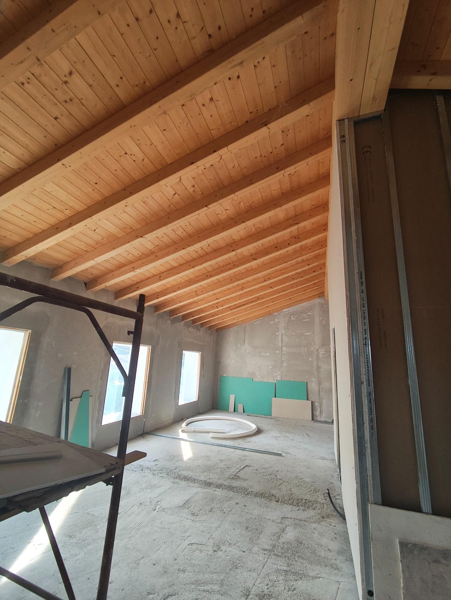 Immagine 23 di Appartamento in vendita  a Lucca