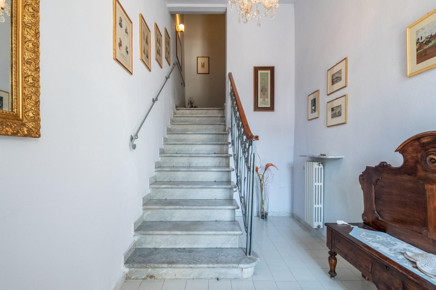 Immagine 42 di Appartamento in vendita  a Pisa