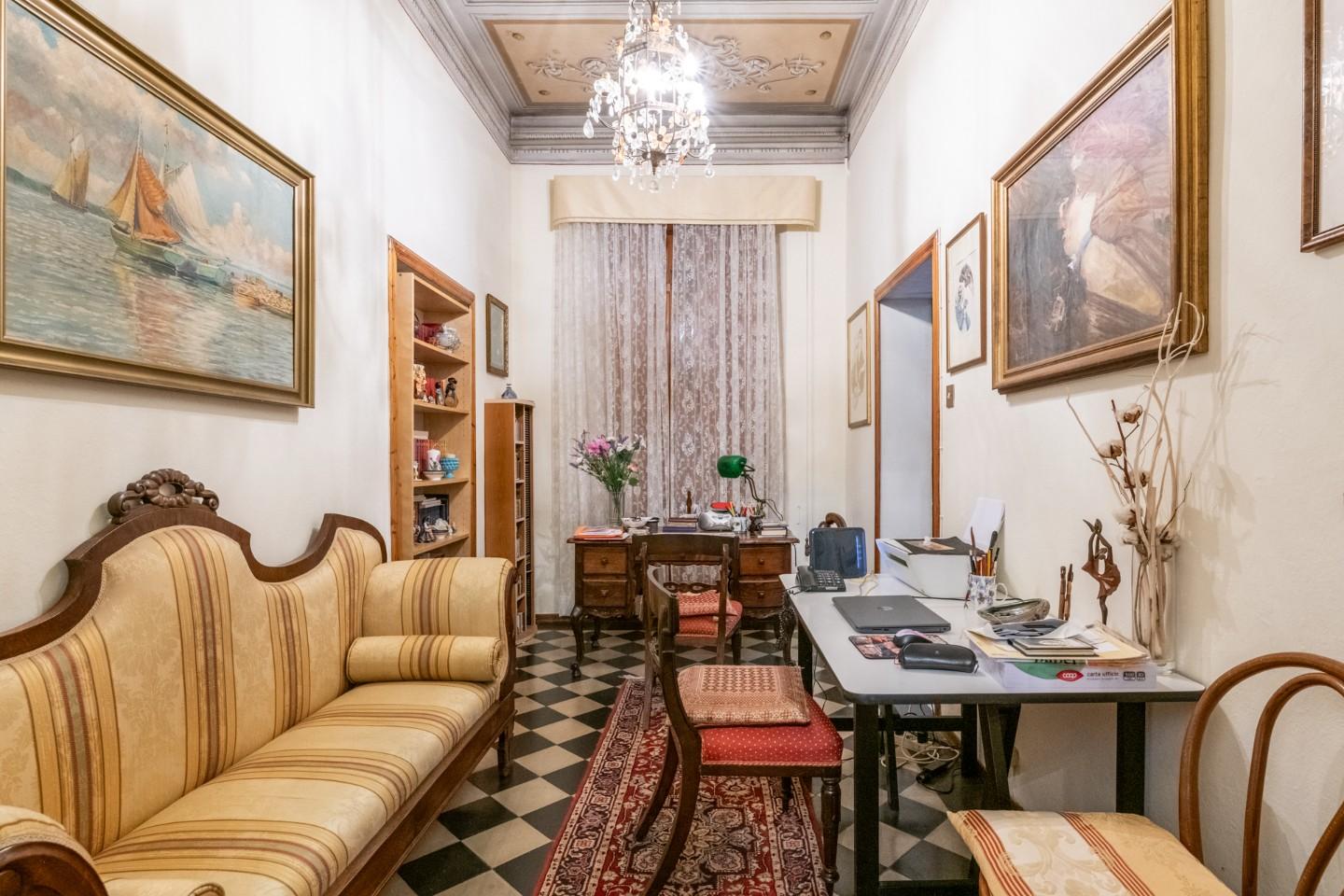 Immagine 14 di Appartamento in vendita  a Pisa