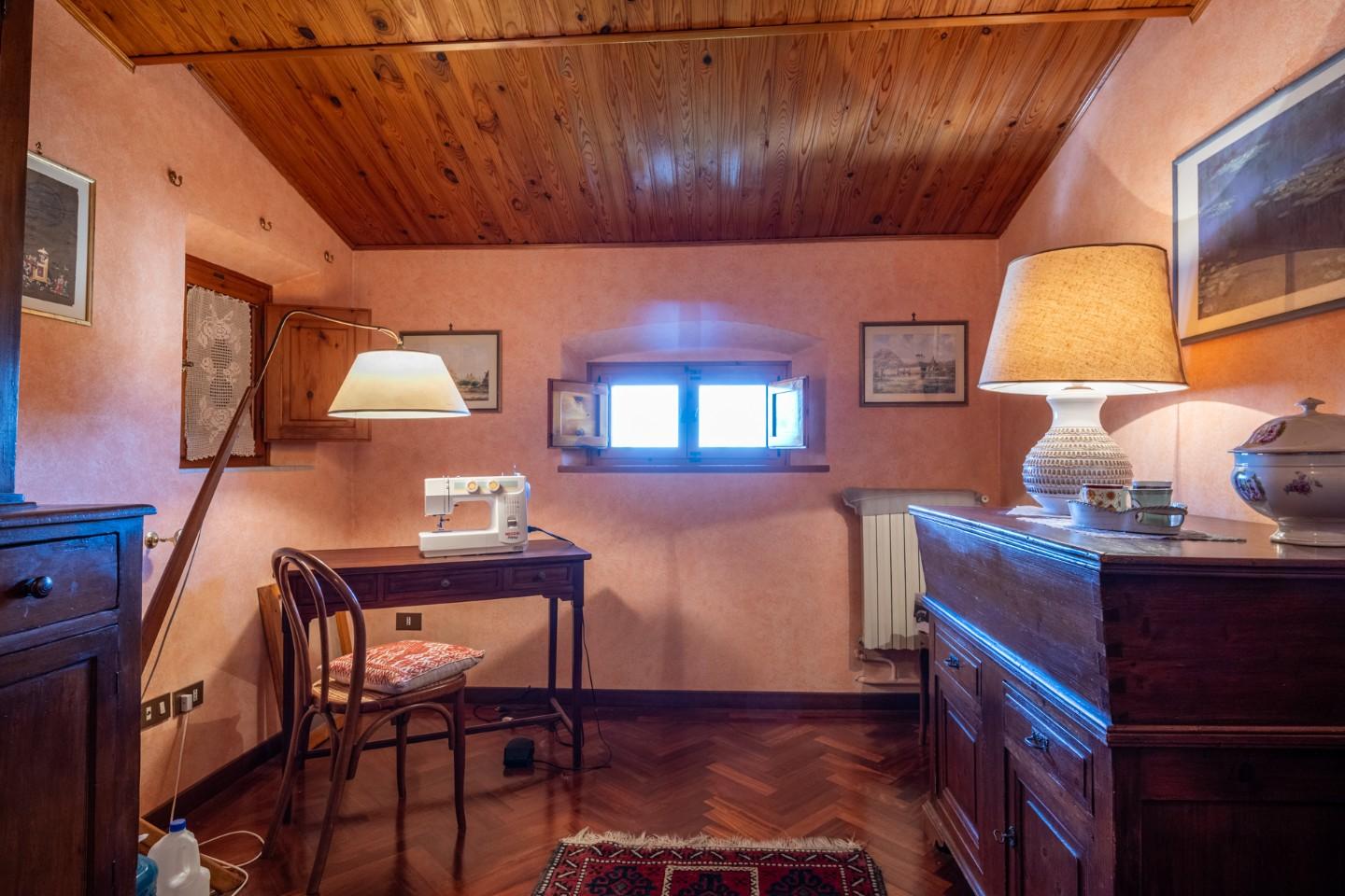 Immagine 26 di Appartamento in vendita  a Pisa