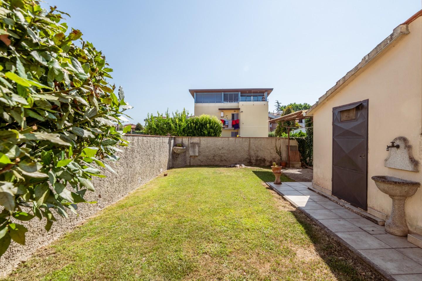 Immagine 50 di Appartamento in vendita  a Pisa