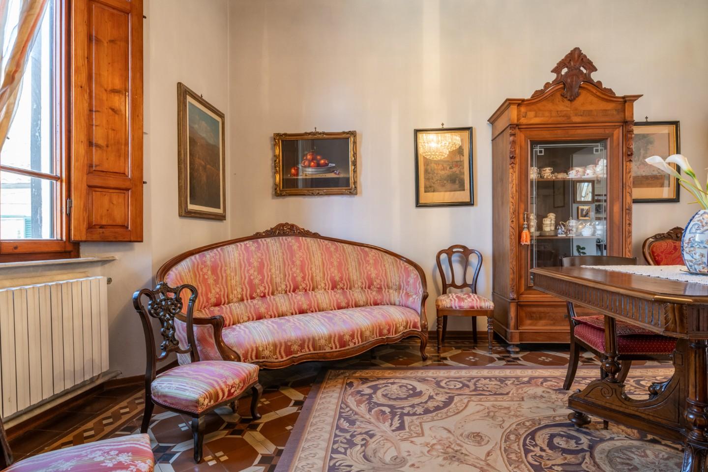 Immagine 2 di Appartamento in vendita  a Pisa