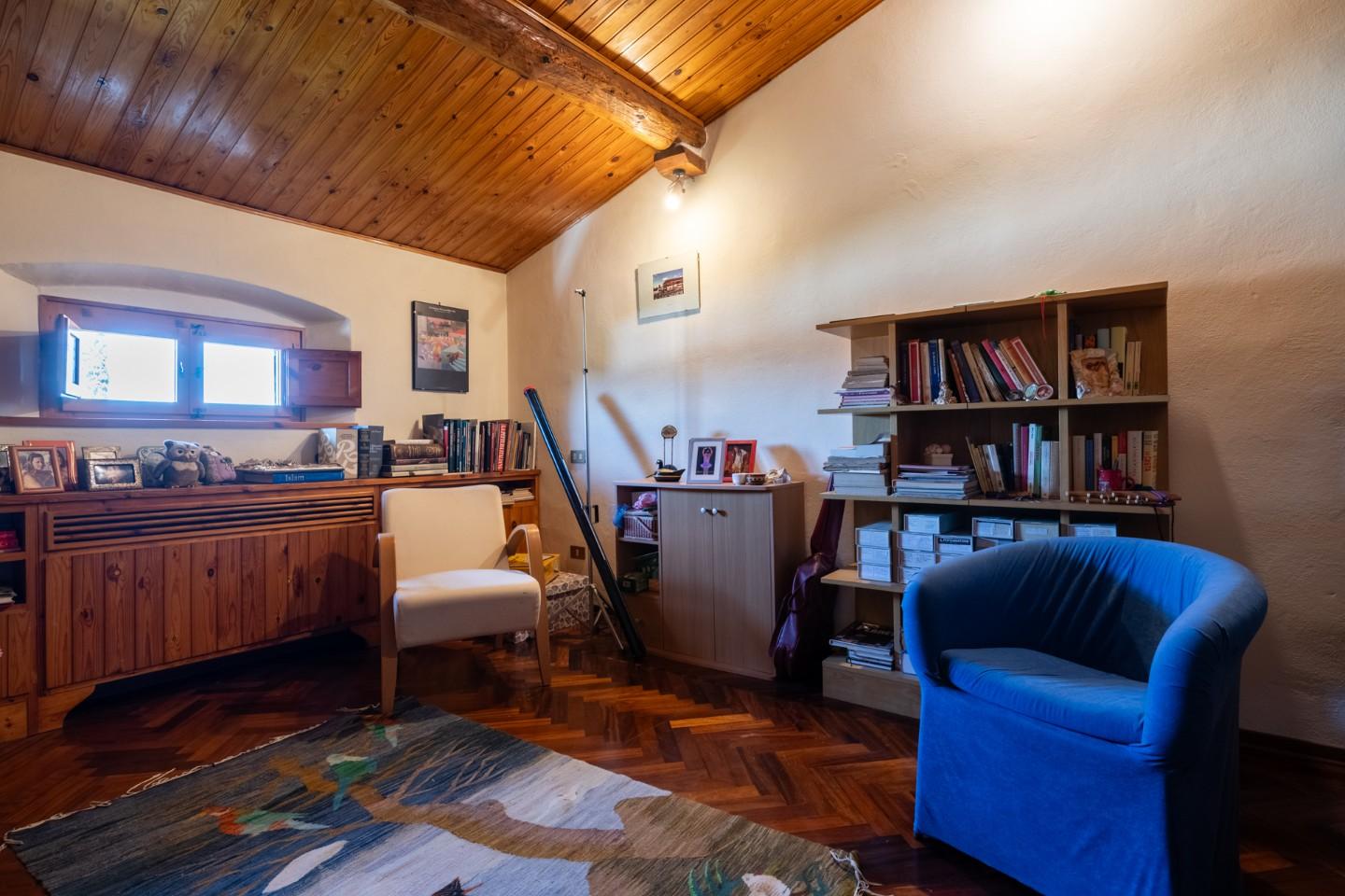 Immagine 27 di Appartamento in vendita  a Pisa