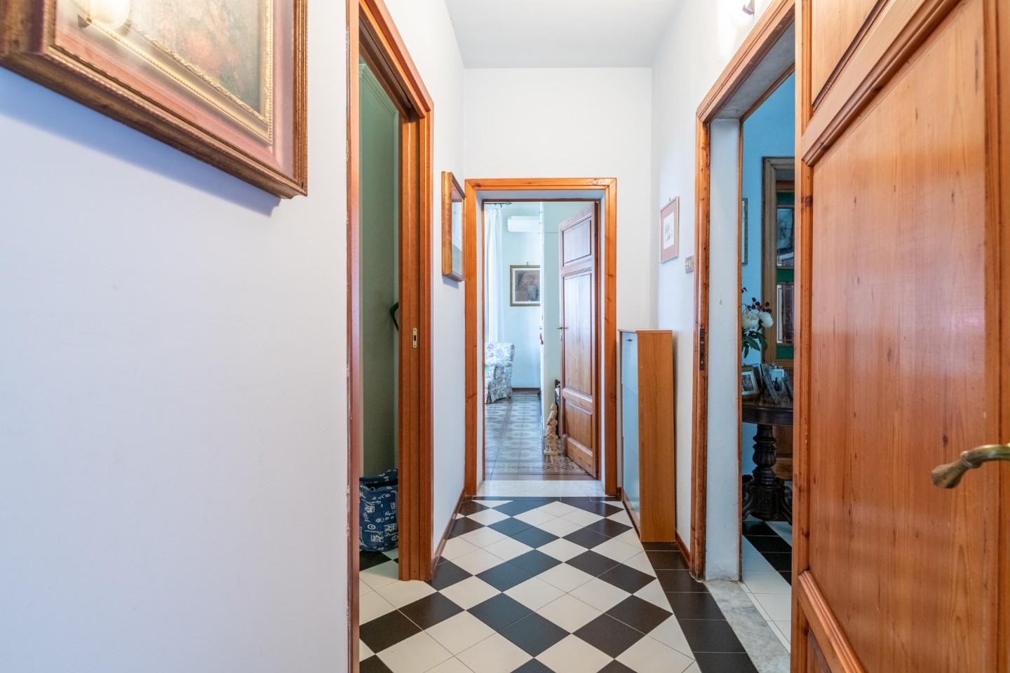 Immagine 19 di Appartamento in vendita  a Pisa