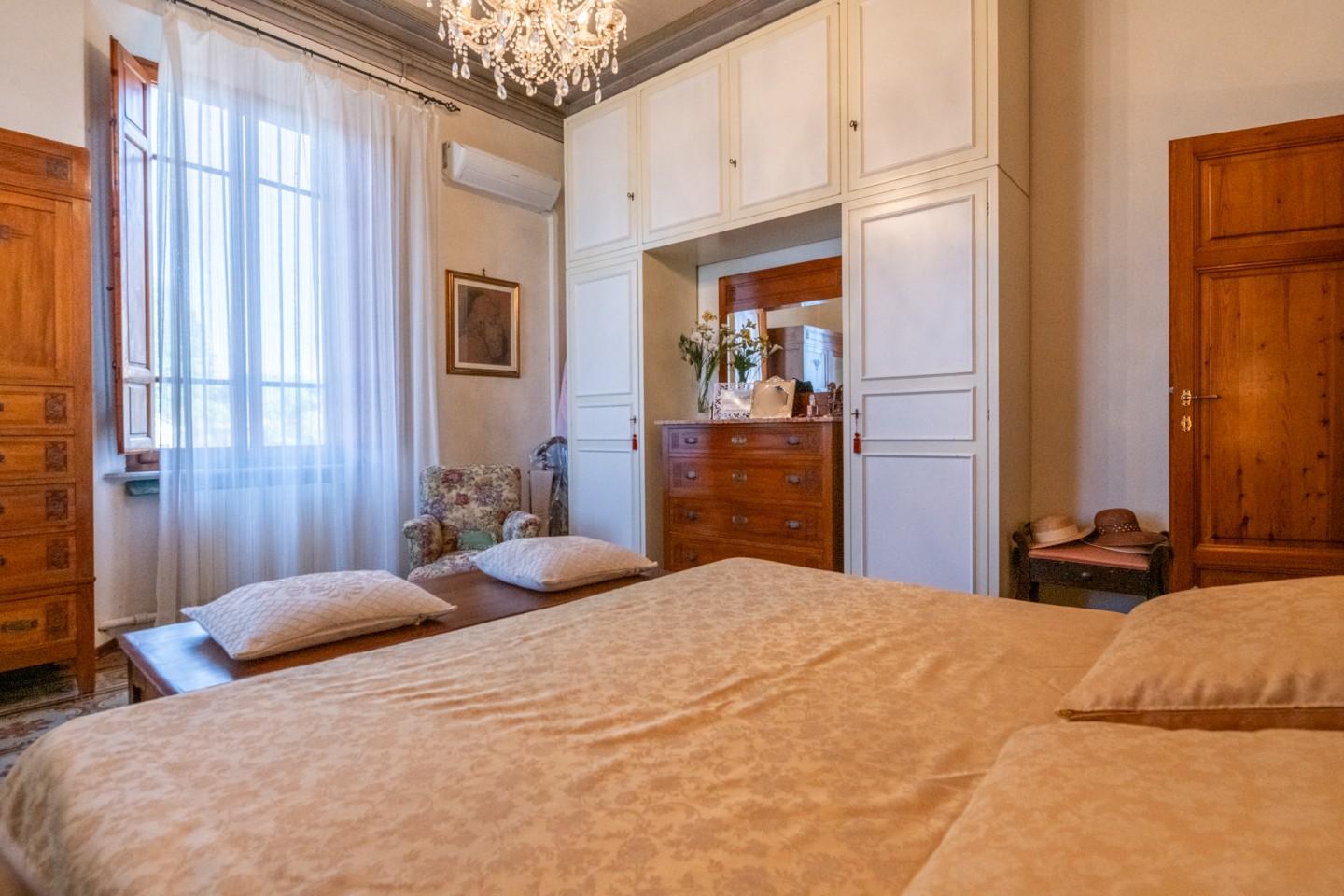 Immagine 18 di Appartamento in vendita  a Pisa