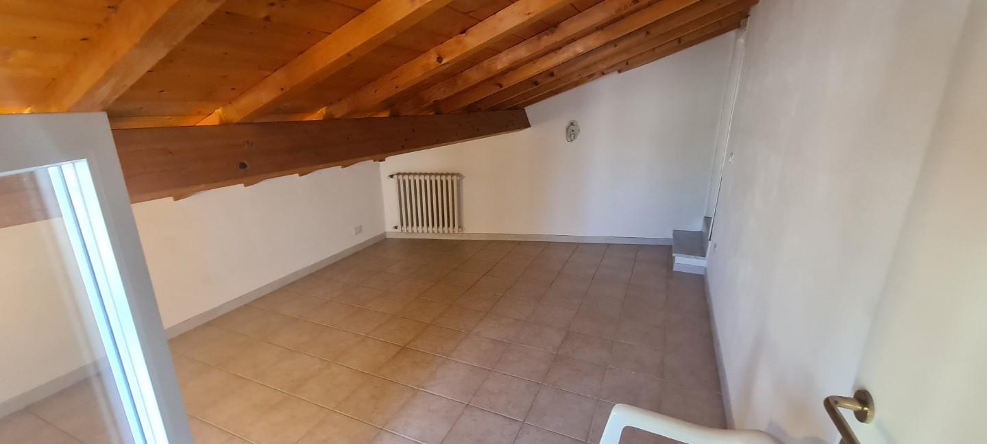 Immagine 39 di Villetta a schiera in vendita  a Livorno