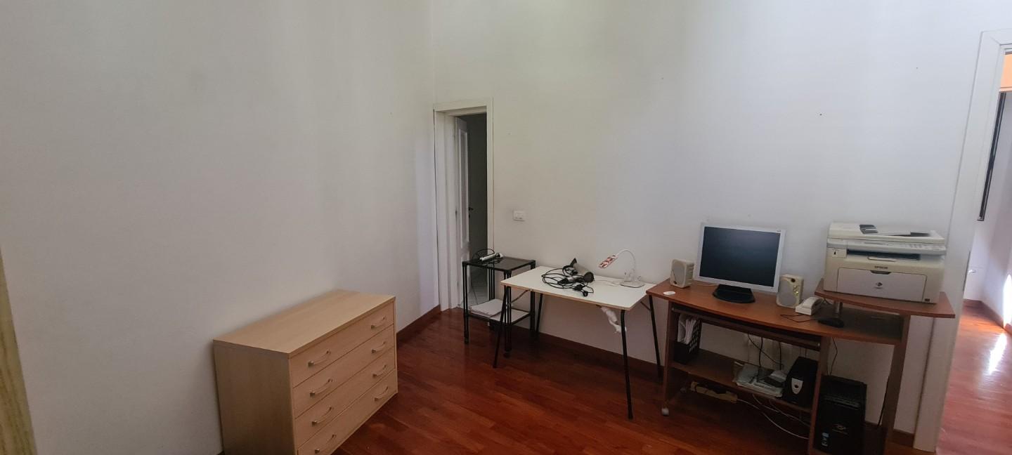 Immagine 27 di Villetta a schiera in vendita  a Livorno