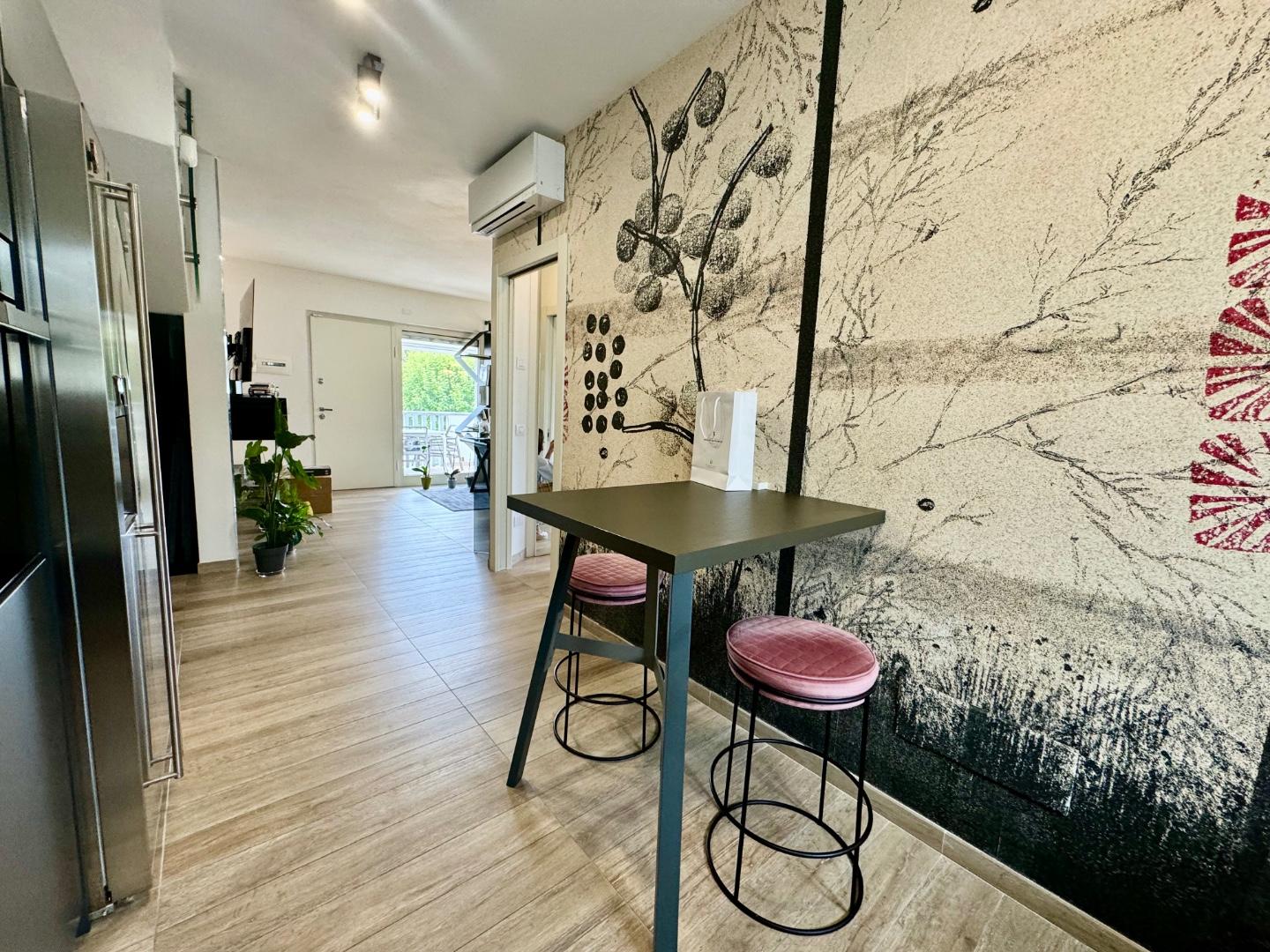 Immagine 13 di Casa bifamiliare in vendita  a Montignoso