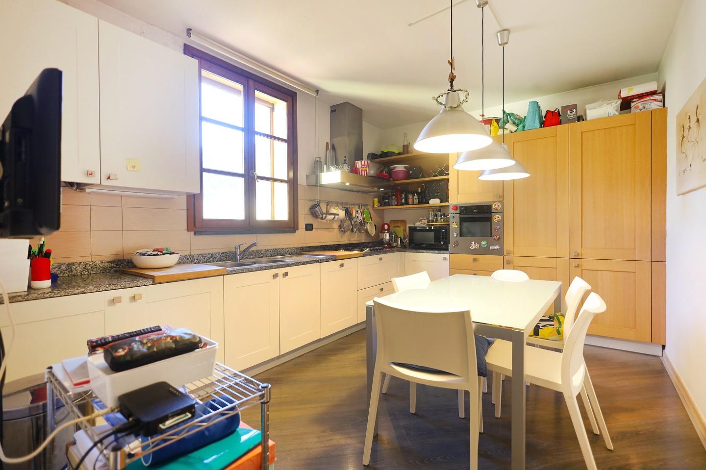 Immagine 7 di Appartamento in vendita  a San Giuliano Terme