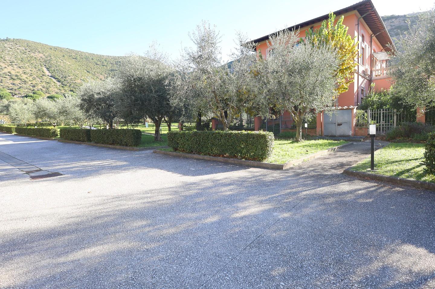 Immagine 23 di Appartamento in vendita  a San Giuliano Terme