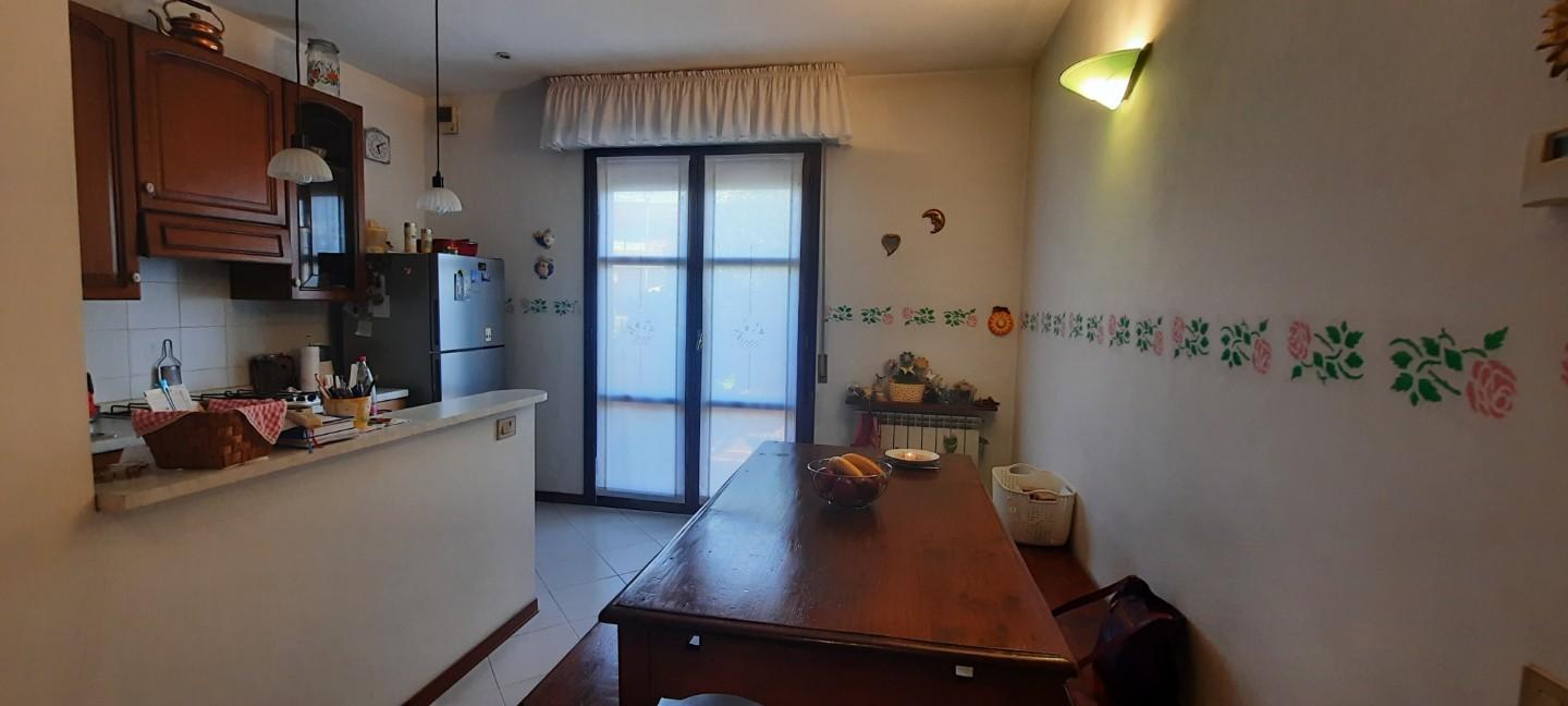 Immagine 1 di Appartamento in vendita  a Montopoli In Val D'arno