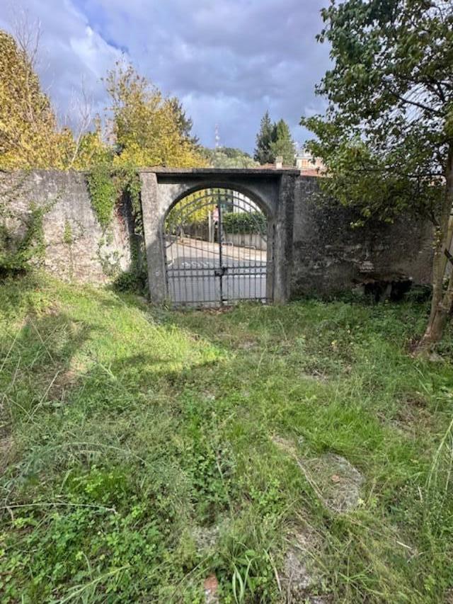 Immagine 3 di Casa indipendente in vendita  a Massa