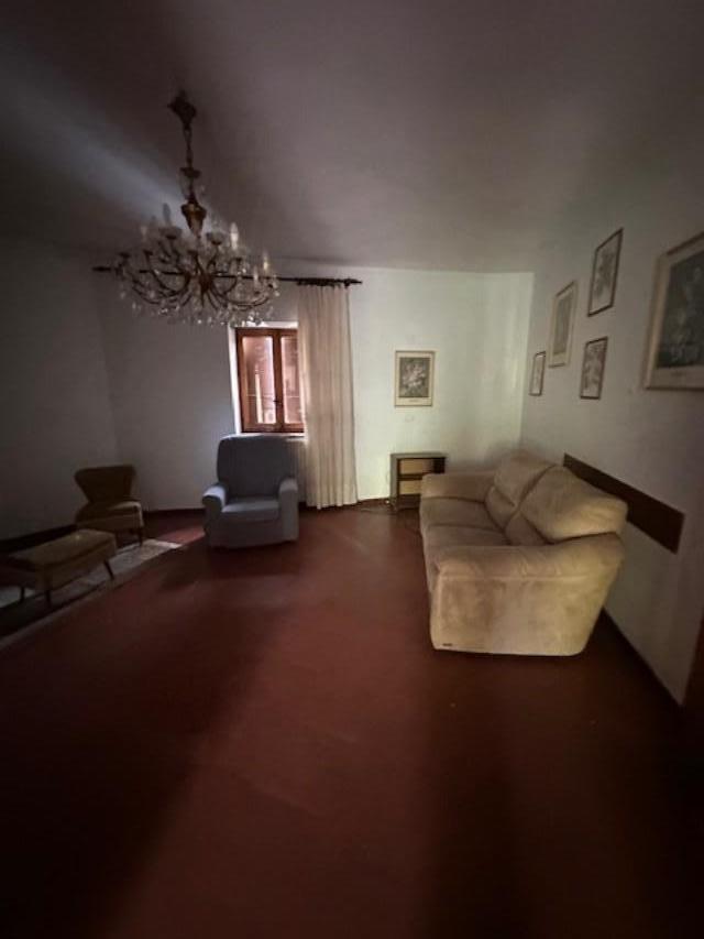 Immagine 5 di Casa indipendente in vendita  a Massa