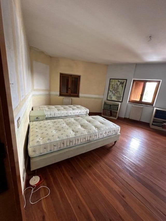 Immagine 25 di Casa indipendente in vendita  a Massa