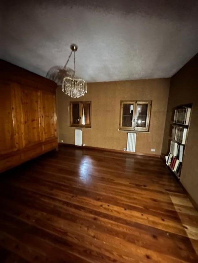 Immagine 28 di Casa indipendente in vendita  a Massa