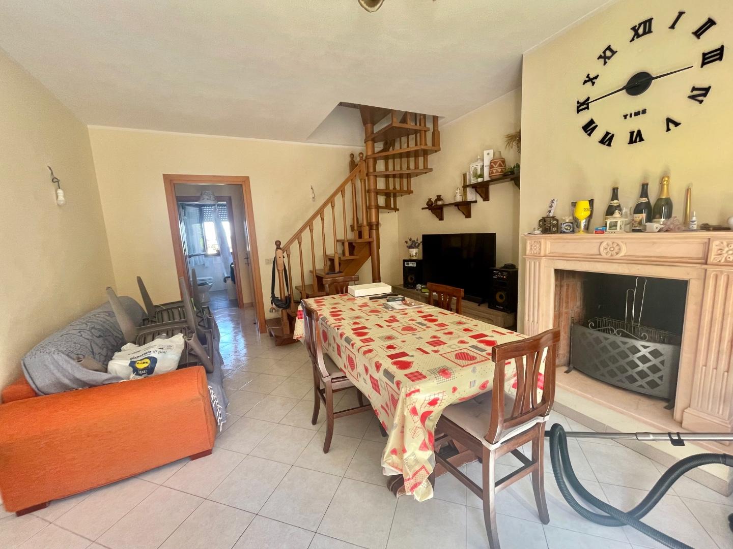 Immagine 5 di Appartamento in vendita  a Crespina Lorenzana