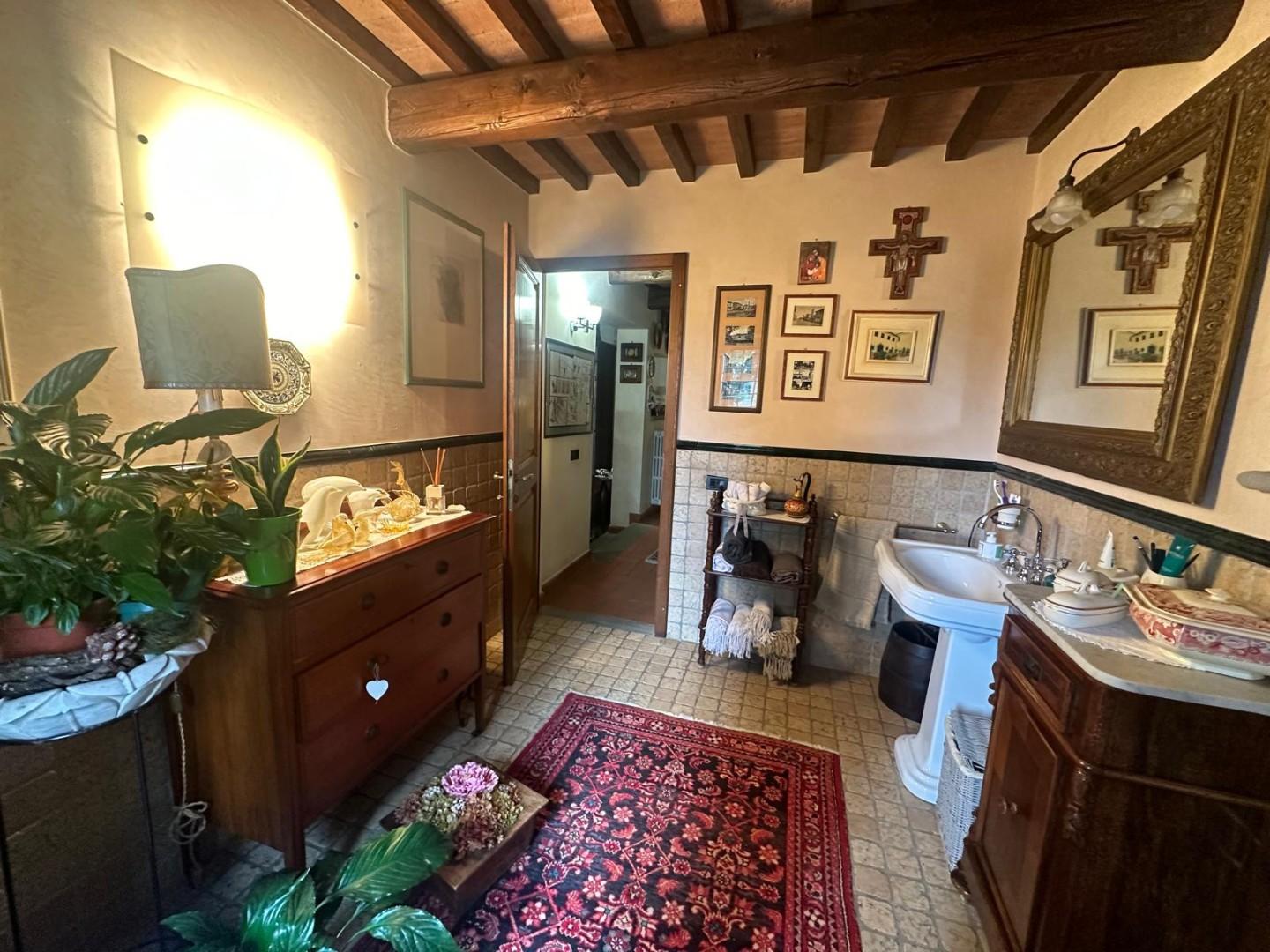 Immagine 9 di Porzione di casa in vendita  a Montopoli In Val D'arno