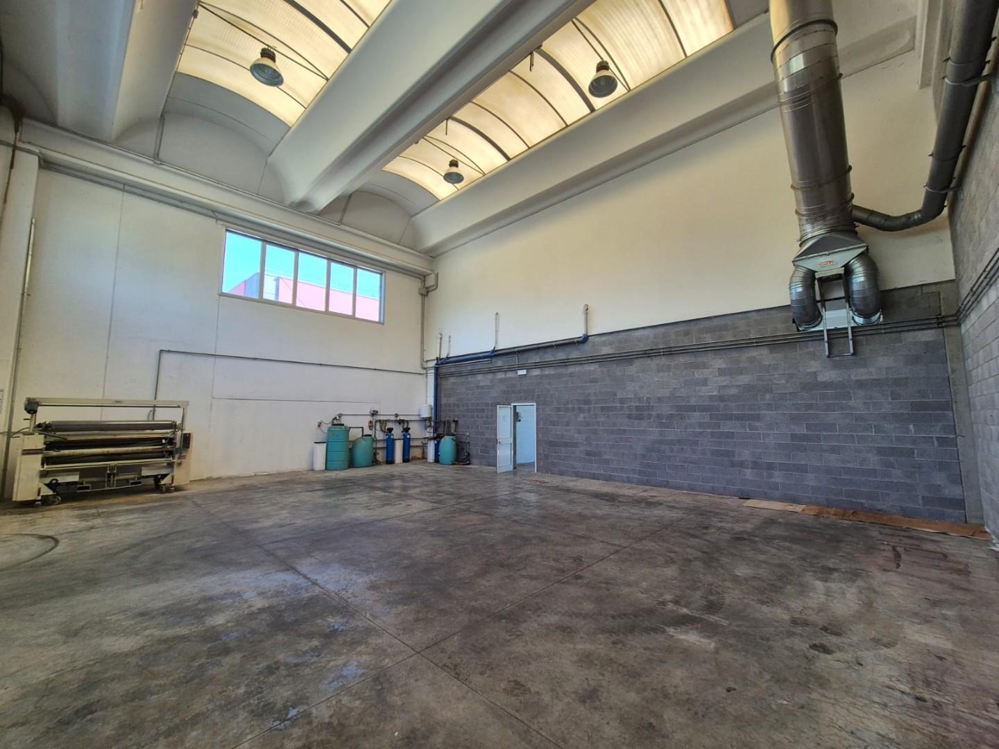 Immagine 10 di Capannone industriale in affitto  a Santa Croce Sull'arno