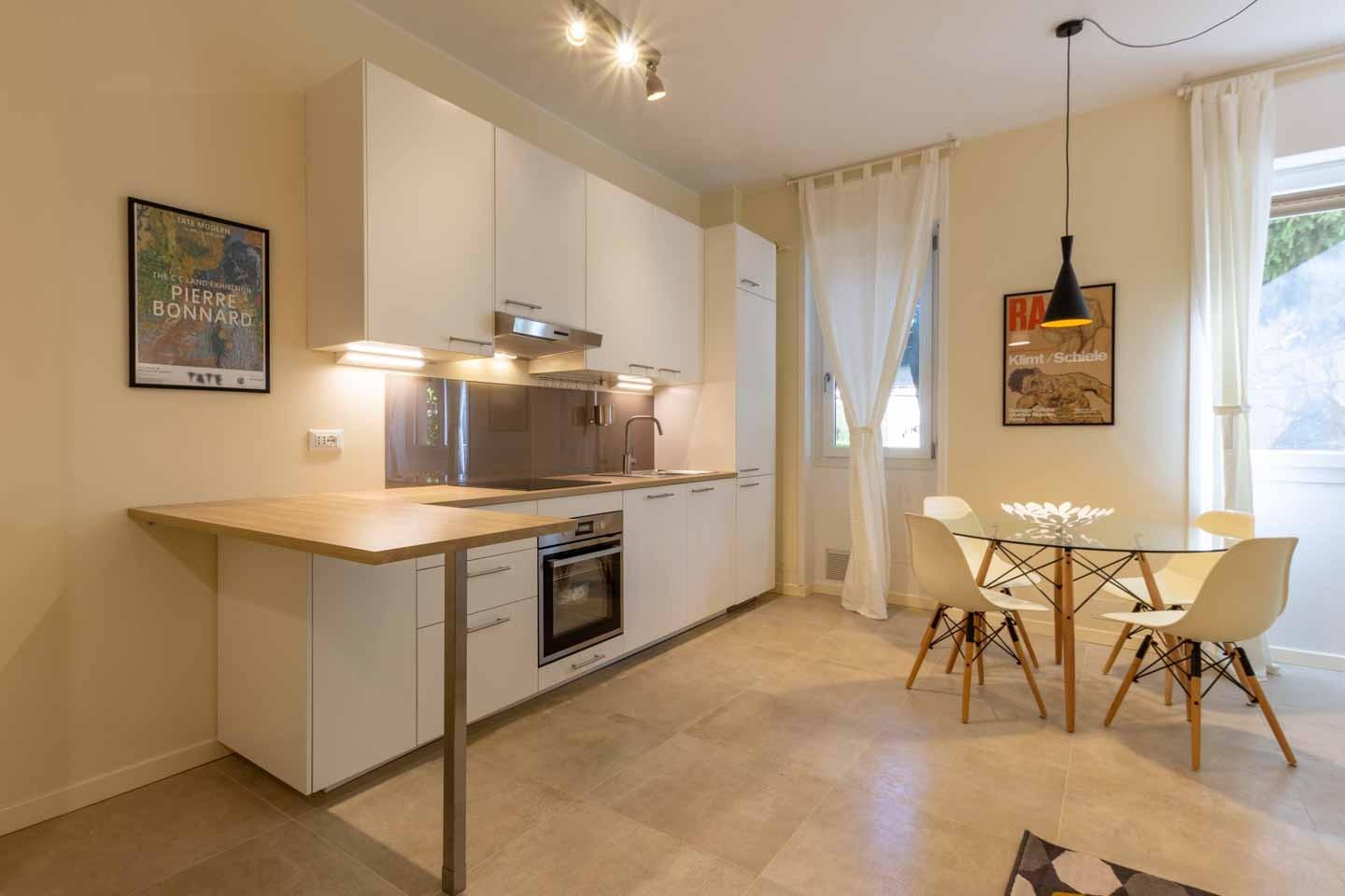 Immagine 10 di Appartamento in vendita  a Bergamo