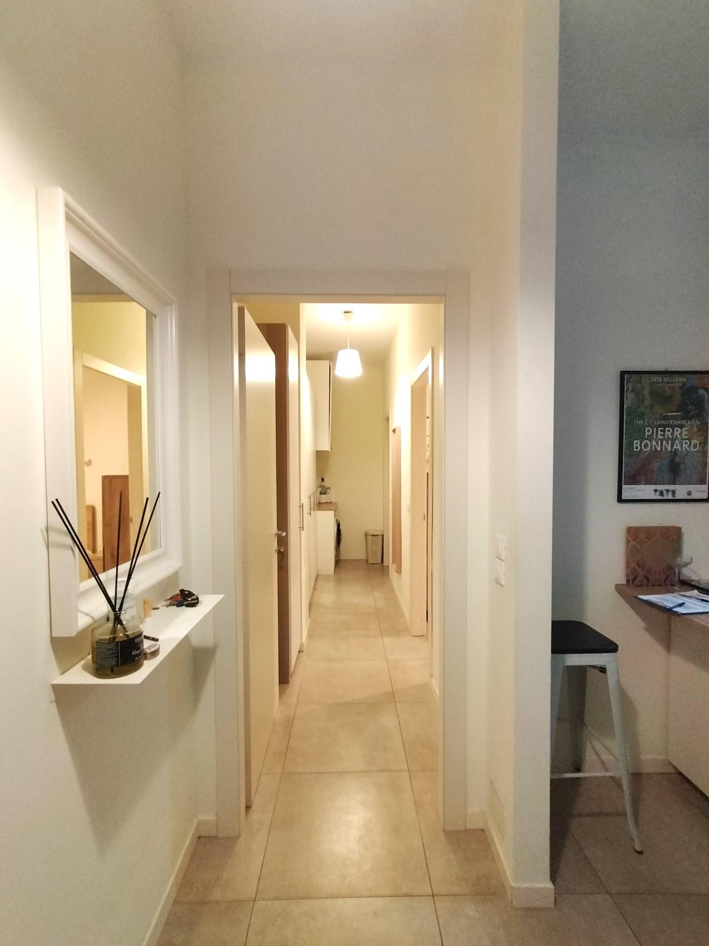 Immagine 11 di Appartamento in vendita  a Bergamo