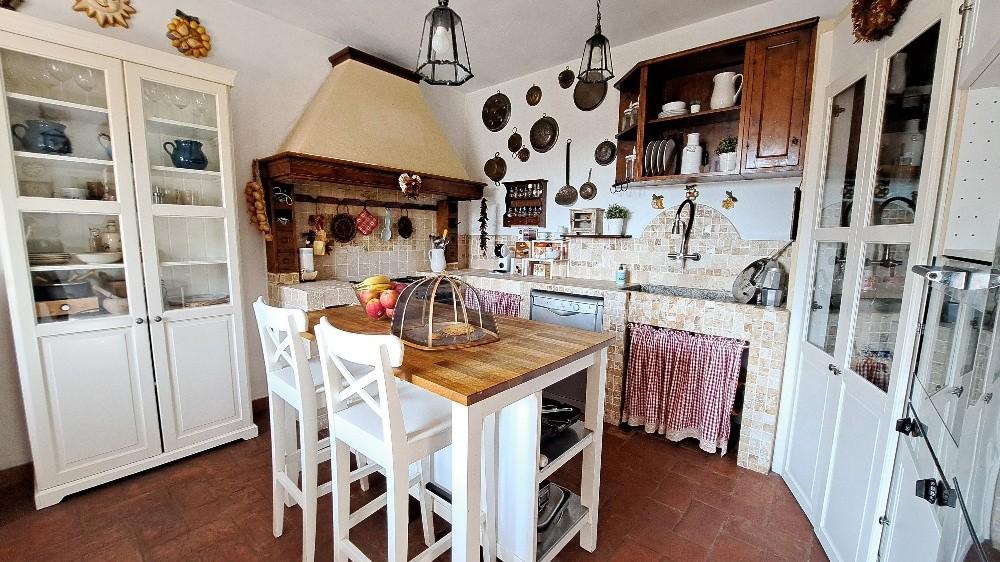 Immagine 17 di Casa indipendente in vendita  a San Giuliano Terme