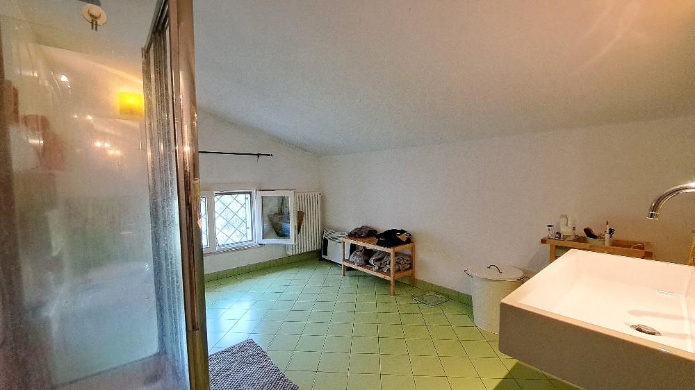 Immagine 35 di Casa indipendente in vendita  a San Giuliano Terme