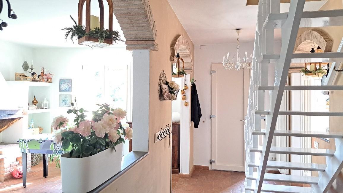 Immagine 10 di Casa indipendente in vendita  a San Giuliano Terme