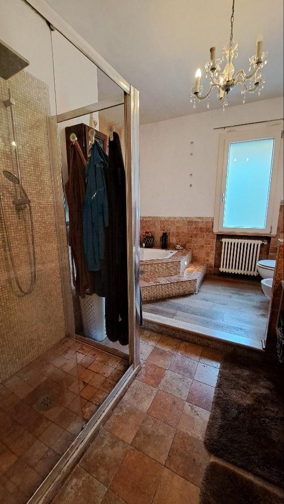 Immagine 24 di Casa indipendente in vendita  a San Giuliano Terme