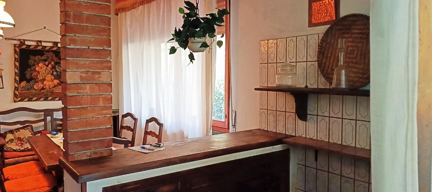 Immagine 15 di Villa in vendita  a San Giuliano Terme